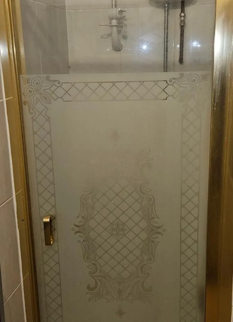 No Frills & Nothing Fancy 1 Bed Studio City Centre Cardiff 0*,